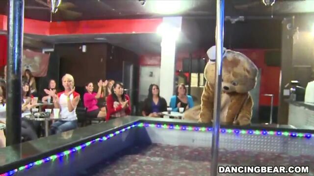 dancing_bear_blowjob_party_at_the_stripper_club_720p