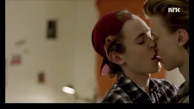 ISAK/EVEN SEX SCENE