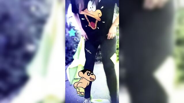 Nazarena velez haciendo lo que mejor le sale MOSTRAR EL ORTO