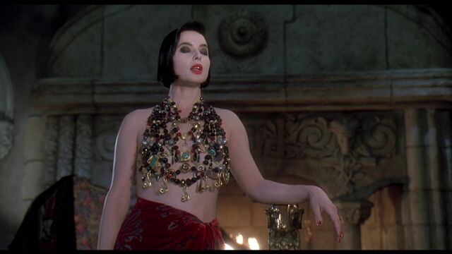 Isabella Rossellini, Catherine Bell etc. Nude - Death Becomes Her (1992)