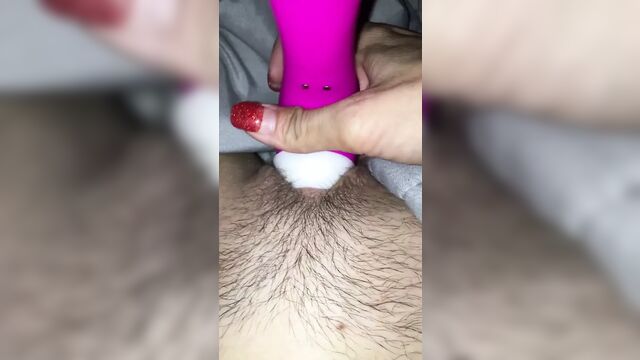 Clit sucking vibrator