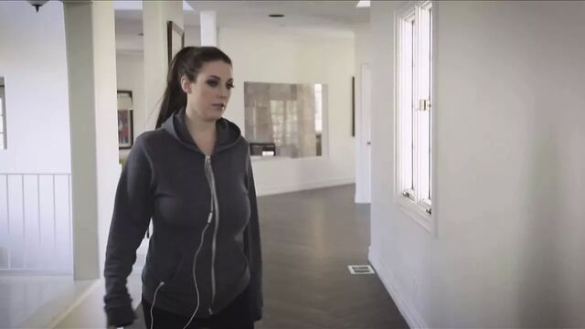 Angela White Fucked By My Parent’s Maid