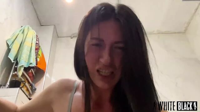 Beautiful Milf Gives Out A Great Squirting On Cock