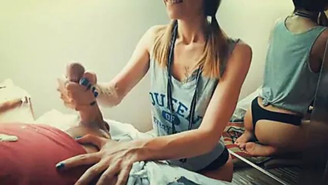 Awesome girlfriend handjob cum