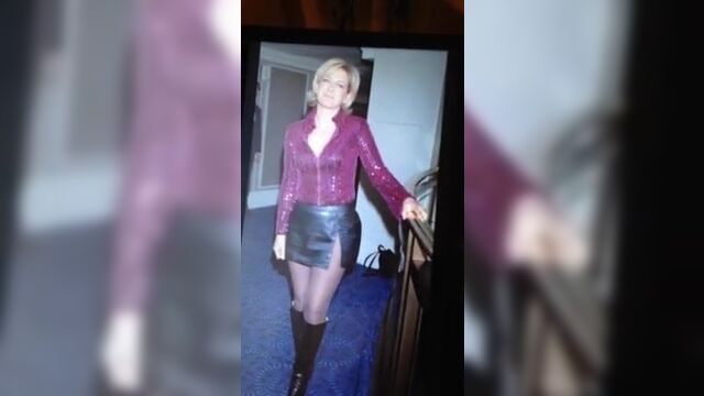 Penny Smith in pantyhose cum tribute