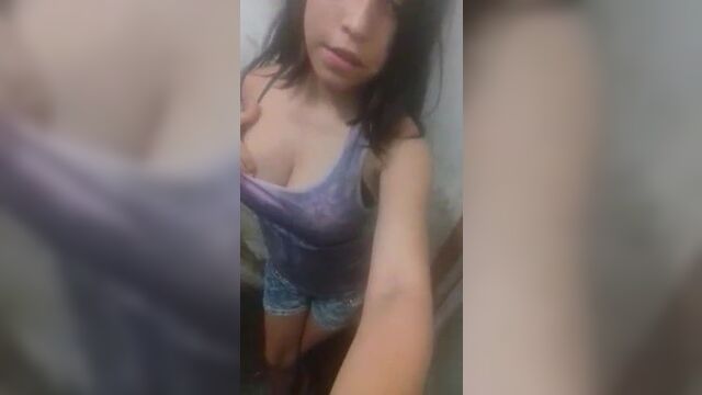 Novinha do zap bem putinha