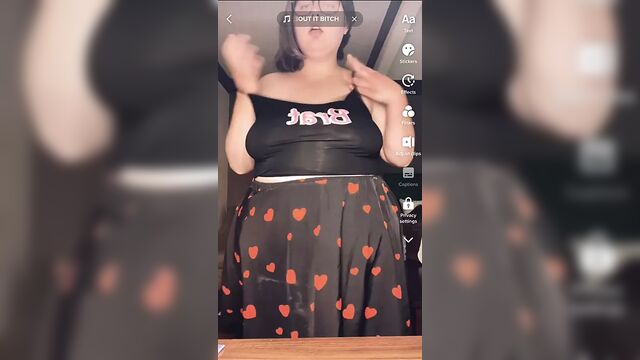 Horny BBW Slut Naked And Mastrubating TikTok Compilation