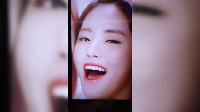 FROMIS 9 - Jiwon - cum tribute 1