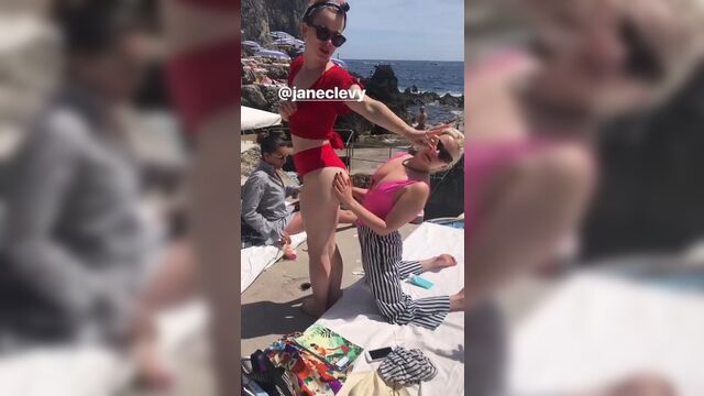 Mae Whitman rubbing Jane Levy's butt