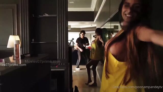 I need sex – Poonam Pandey’s new onlyfans video