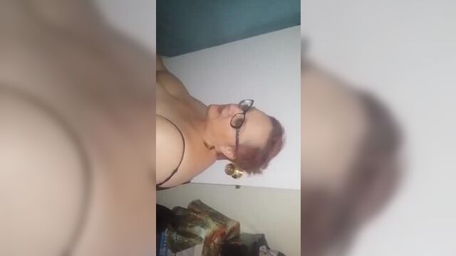 Mature Amateur BBW gloryhole craigslist sucking