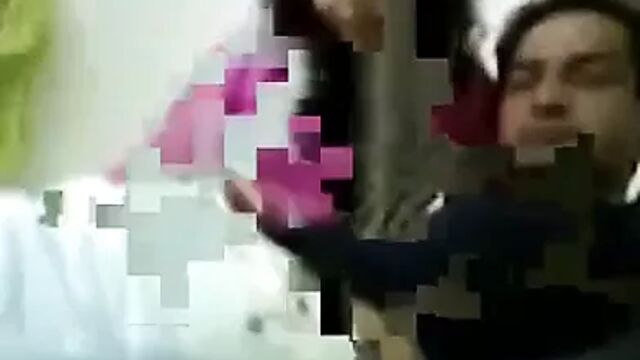 Famous karachi paki aunty blowjob