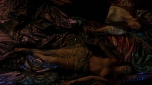 Monica Bellucci, Michaela Bercu, Florina Kendrick - Dracula