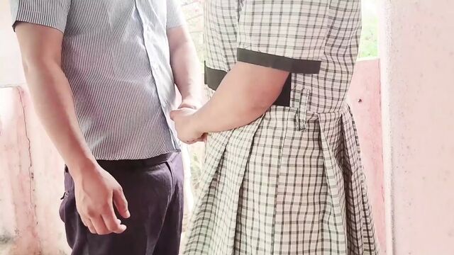 Indian college girl hard fucking in outdoor