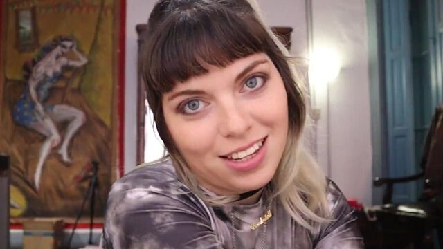 Милый, минет дело приятное, но и жарить меня тоже надо!