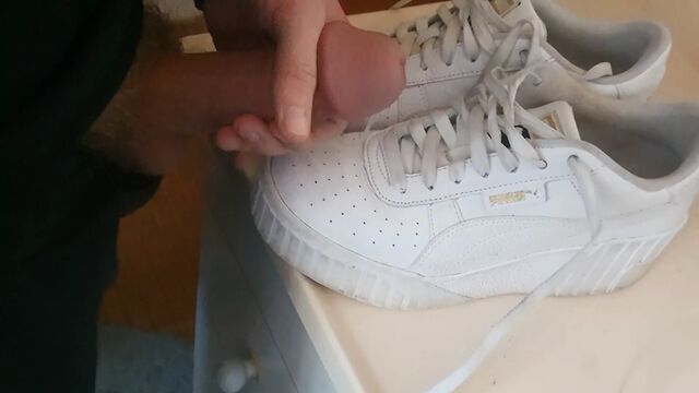Cum on cousins puma wedges