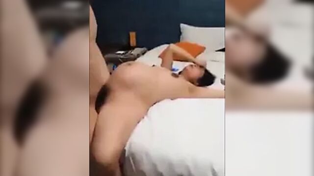 Pregnant Chinese woman fucked