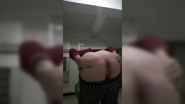 Turbanli Domalmis Gotunu Sergiliyor