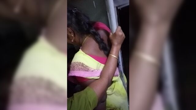 Tamil hot aunty ass in bus