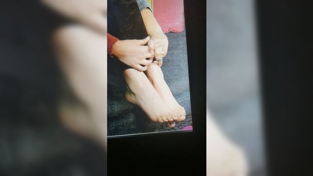 Victoria Justice Feet Cum Tribute