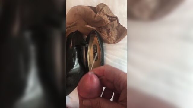 A fan buys my worn cabin crew heels and shoots cum in them
