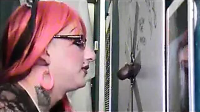 CD TV SUCKS HUGE BBC AT GLORYHOLE