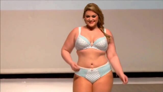 plus size Models ❤️ plus size Lingerie show 2016 - big beauties