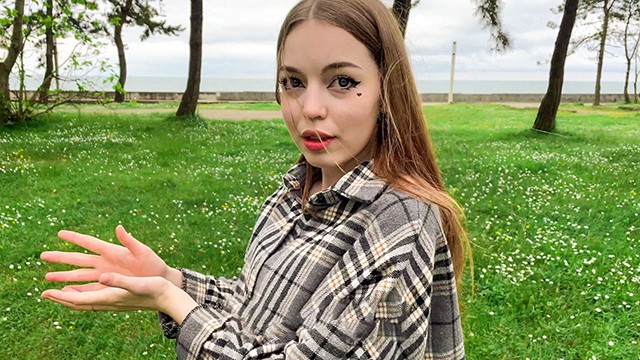 Хватит гулять, пошли лучше потрахаемся