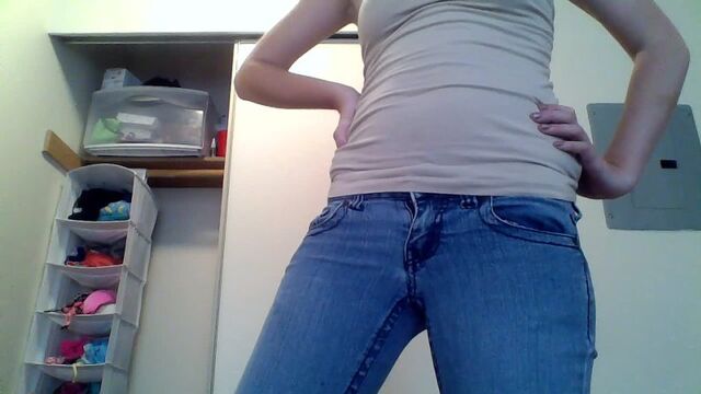 MyGirlFund Play Video-6 (3) (pee pants)