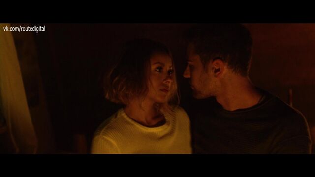 Kat Graham Nude - How It Ends (2018) HD 1080p Web Watch Online / Кэт Грэхэм - Как это заканчивается