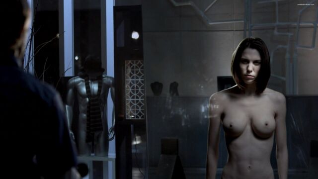 Christy Carlson Romano Nude - Mirrors 2 (2010) 1080p Watch Online / Кристи Карлсон Романо - Зеркала 2