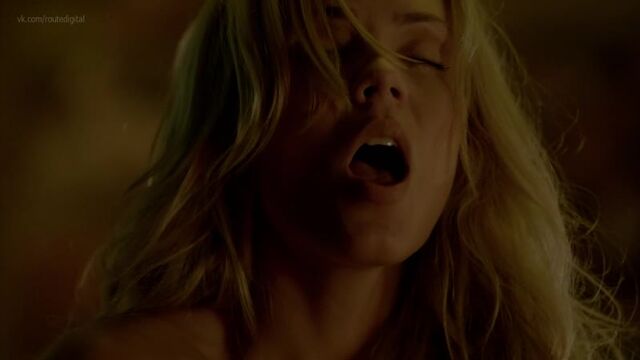 Laura Vandervoort Nude - Bitten s01e09 (2014) HD 1080p Watch Online / Лора Вандервурт - Укушенная