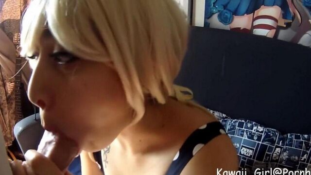 Она так любит сосать член
