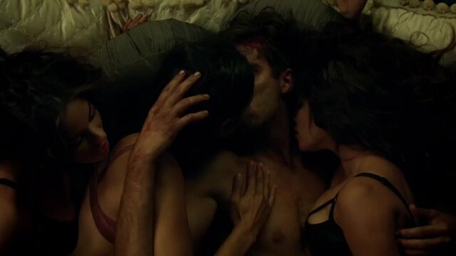 Roxanne McKee, Shivani Ghai, Kim Engelbrecht, Christina Chong Sexy - Dominion (2014-2015) S02E08