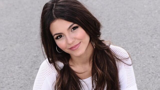 Victoria Justice - A Sexy Compilation hotmusicvideo