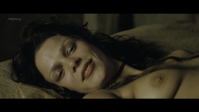 Karoline Herfurth Nude, Uncredited Orgy - Perfume: The Story Of A Murderer (ES/FR/DE/US 2006) [HD 1080p]
