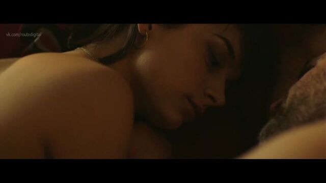 Sophie Desmarais, Marie Fugain Nude (covered) - Gurov and Anna (2014) HD 720p Watch / Софи Демаре, Мари Фуген - Гуров и Анна