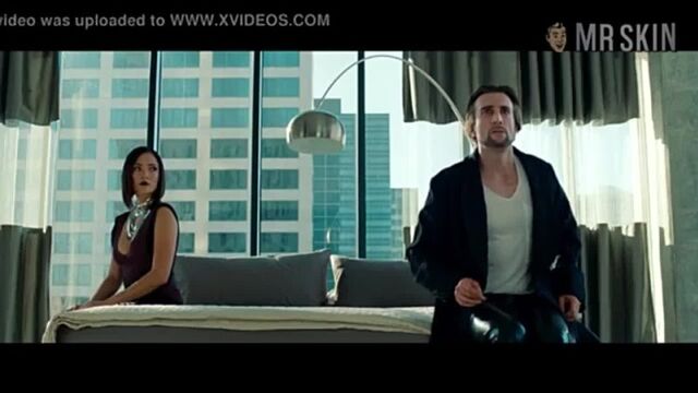 Elizabeth Olsen Nude Scene - XVIDEOS.COM.mp4