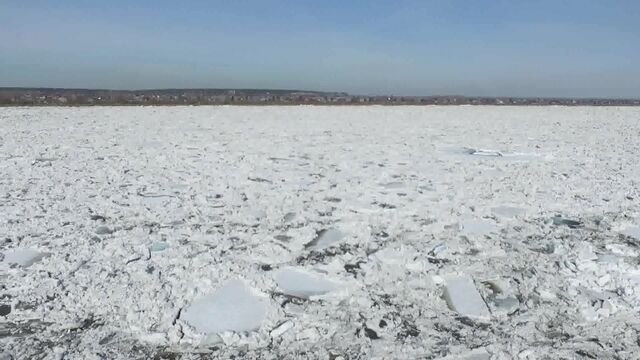 Томск встречает ледоход 2016