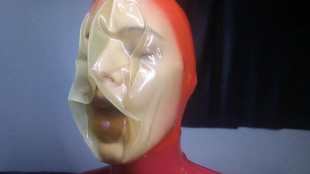 Latex Breathplay Mask