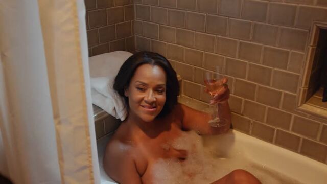 ЛизаРэй МакКой-Мисик , Бриттани Лучио , Пола Джей Паркер / LisaRaye McCoy , Brittany Lucio , Paula Jai Parker - A House Divided