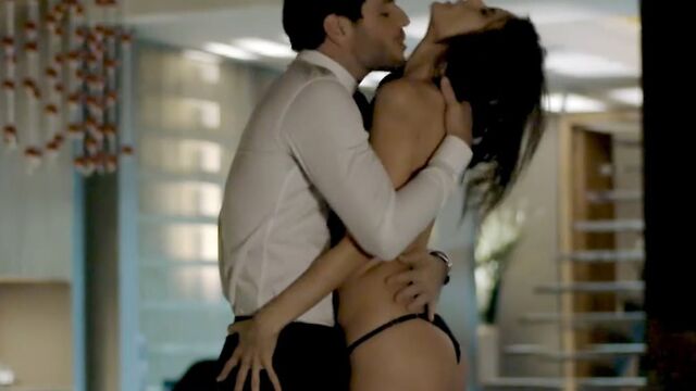 Alessandra Ambrosio Nude Sex Scene In Verdades Secretas